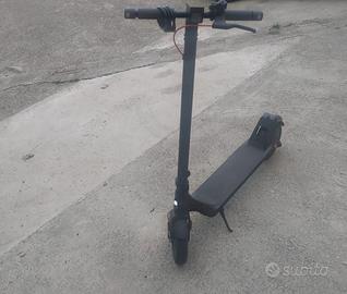 XIAOMI MONOPATTINO ELETTRICO 