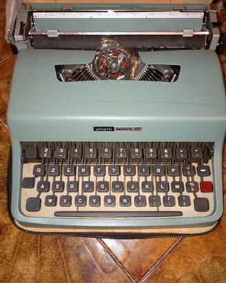 Macchina da scrivere anni 60' Olivetti e custodia 