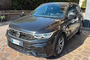 Volkswagen Tiguan 2.0 TDI 150 CV SCR DSG R-Line