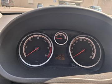 Opel Corsa 1.3 Cdi 