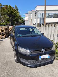 Polo nera Volkswagen