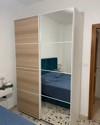 Armadio Ikea ante scorrevoli con led