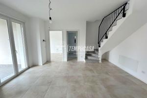 ATTICI DI NUOVA COSTRUZIONE CON DOPPI SERVIZI E TE