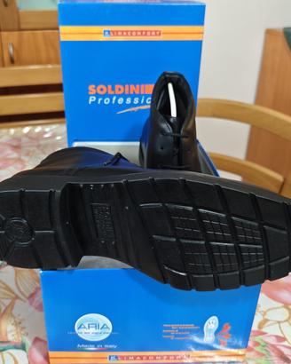Stivaletti Soldini Professional neri nuovi