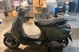 Piaggio vespa LX 150 anno 2009