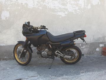 Honda NX 650 Dominator - 1992