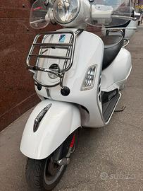 Vespa GTS 250