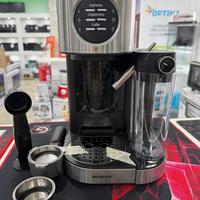 Macchina del caffe’ con erogatore per latte