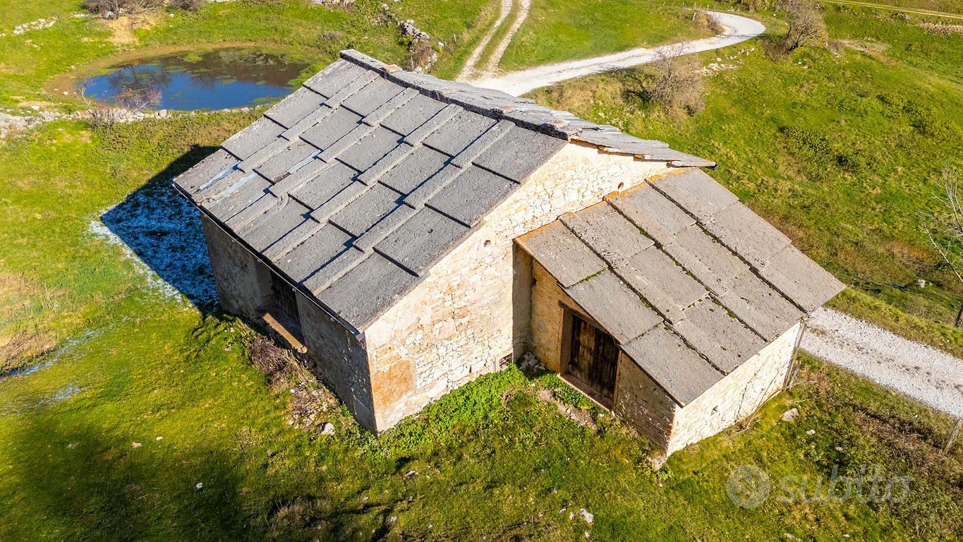 RUSTICO A BOSCO CHIESANUOVA - Altro