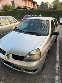 CLIO 1200cc. A BENZINA