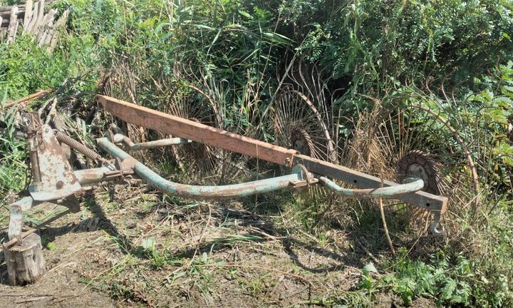 Ranghinatore fieno a 4 stelle attacco a 3 punti