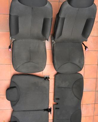 interni Toyota Aygo prima serie 