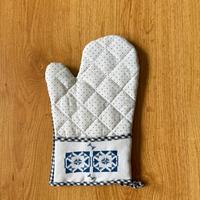 Guantone da forno ricamato a puntocroce