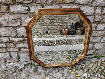 Specchio ottagonale con cornice dorata vintage