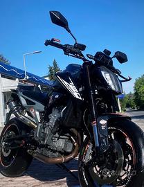 Ktm duke 790