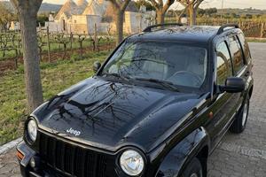 JEEP CHEROCHEE 2.8 CRD LIMITED 155.000KM AUTOCARRO