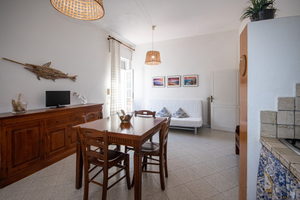 Follonica fronte parco mare piano terra 6p