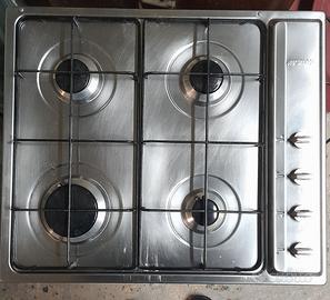Piano cottura Smeg 4 fuochi gas