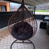 Poltrona Sospesa a Uovo (Egg Chair)