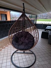 Poltrona Sospesa a Uovo (Egg Chair)