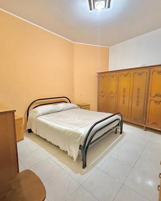 Due appartamenti con ampio box auto e cantina