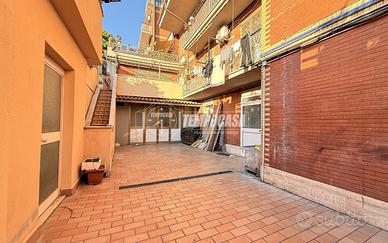 Laboratorio a Roma Via della Palmarola 1 locali