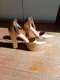 Scarpe/décolleté chiuse con plateau e tacco