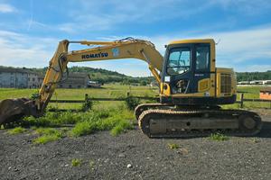 Escavatore Komatsu PC138