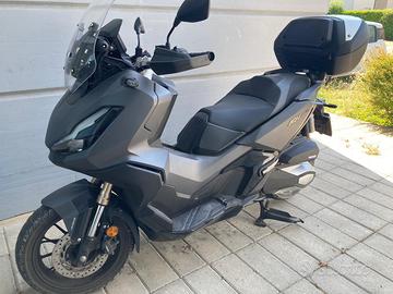Scooter Honda ADV350