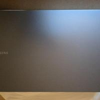 Computer SAMSUNG BOOK 4