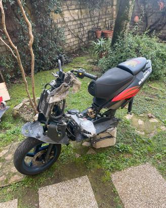 aprilia sr 50