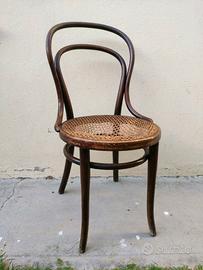 Sedia marcata Thonet nr 9 del 1888 circa