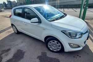 Hyundai i20 1.2 5p. Econext Sound Edition