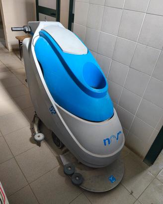 Lavapavimenti lavasciuga professionale 
