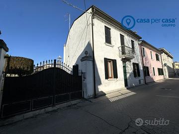 Casa indipendente in zona centralissima