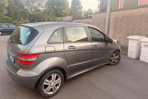 Mercedes Benz classe B 180