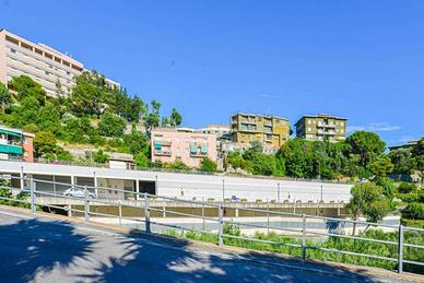 Box / Garage di 19 m² a Finale Ligure