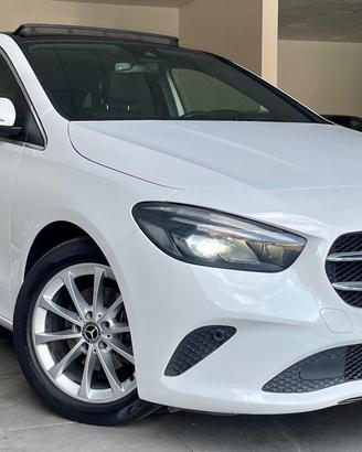 MERCEDES-BENZ CLASSE B 180D 1.5 PREMIUM AT7 116 CV