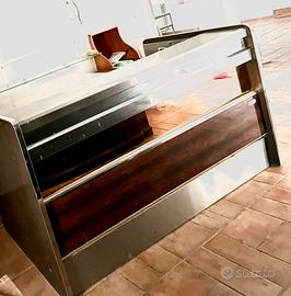 Banco bar con frigorifero