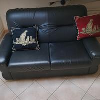 Divano similpelle nero