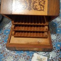 antico porta sigarette in legno