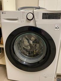 Lavatrice LG F4R3009NSWB – Come nuova
