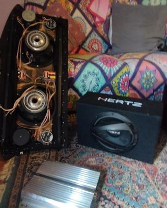 pannello più subwoofer e amplificatore 