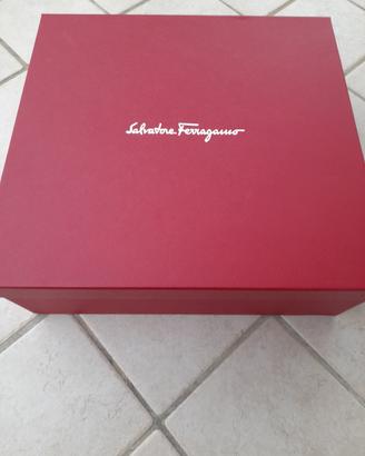 Stivali Ferragamo ORIGINALI