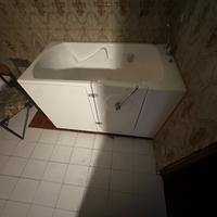 Vasca con sportello per anziani / disabili
