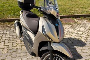 Beverly 300 Hpe 2023