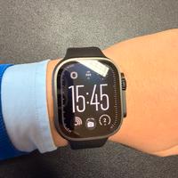 Apple Watch Ultra 2 - Titanio