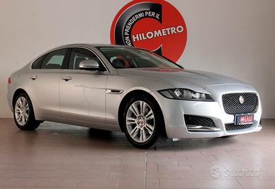 JAGUAR XF 2.0 D 180 CV aut. Prestige