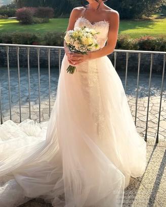 Abito da sposa sirena con sovragonna