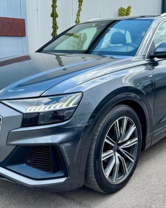 AUDI Q8 50 TDI 286 CV quattro tiptronic Sport